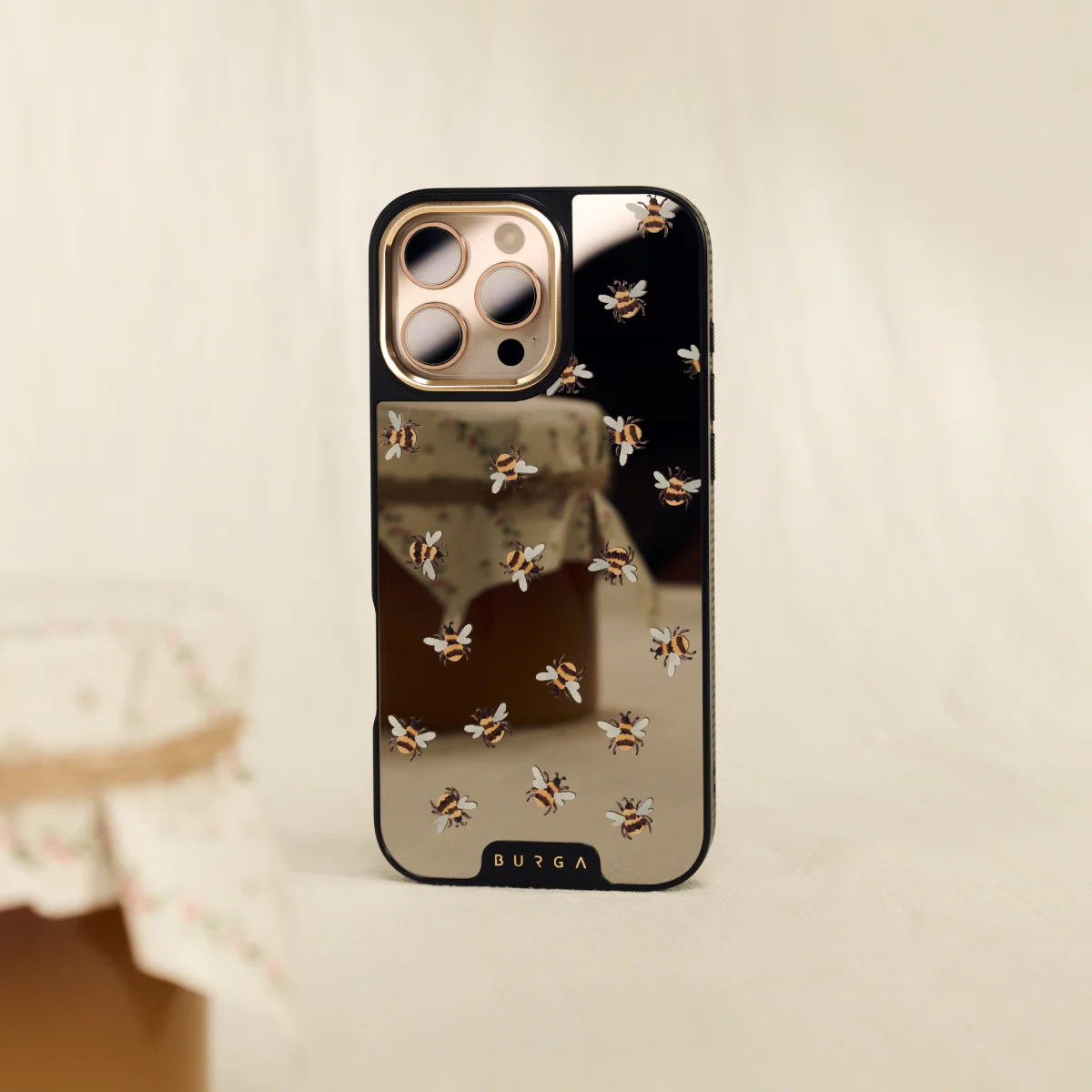 Honeycomb - iPhone 17 Pro Funda - Image 54