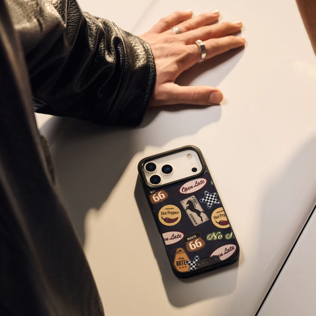 Open Late - Samsung Galaxy Z Flip 6 Funda - Image 29
