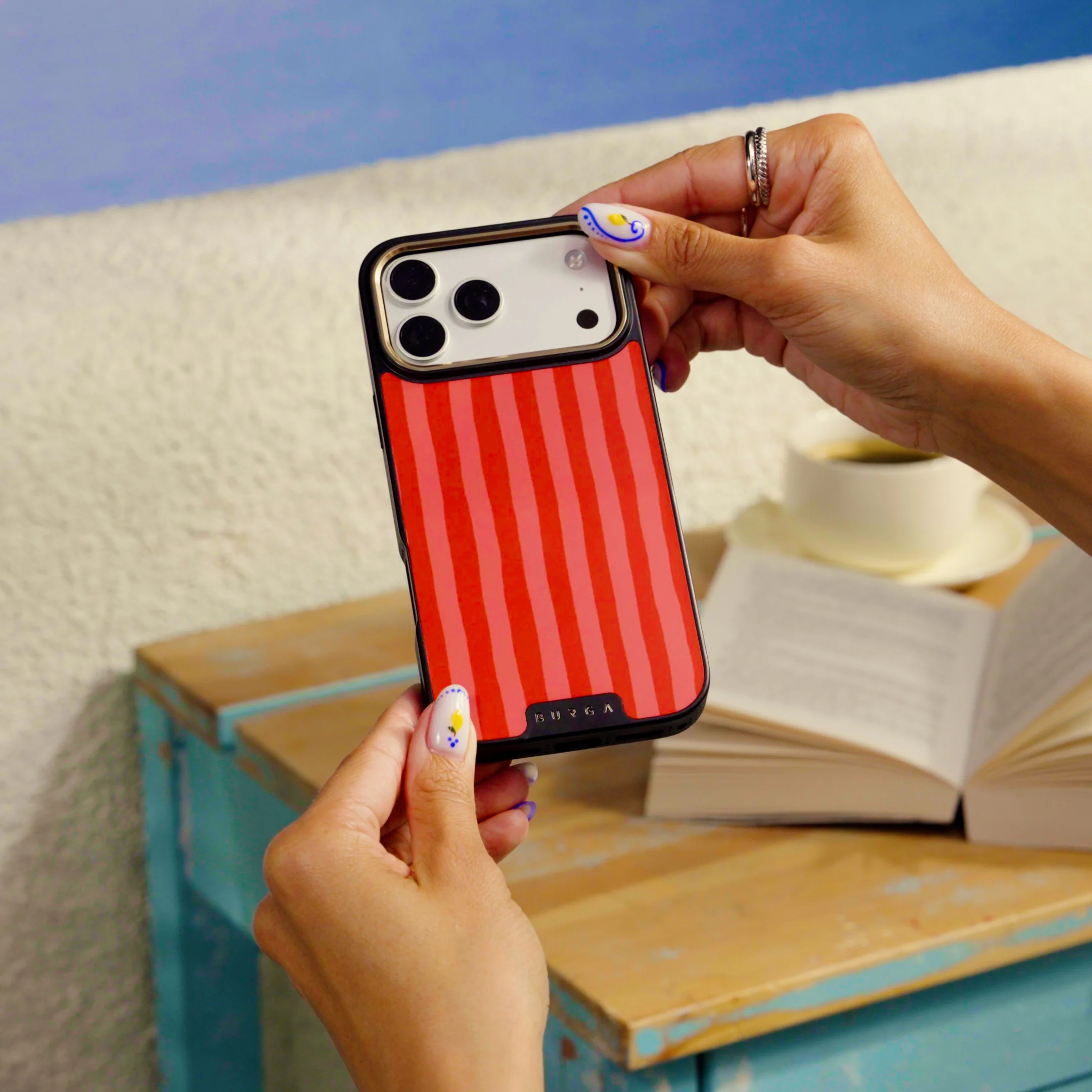 Pomegranate - iPhone 15 Funda - Image 43